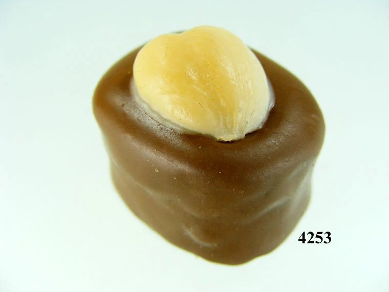 Produkt - Praline hell Haselnuss (VPE=3 Stück)