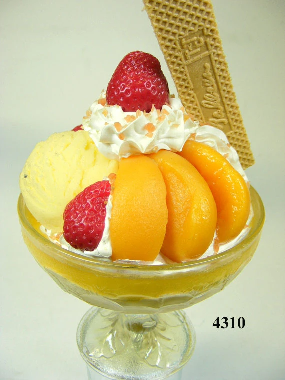 Produkt - Eisbecher Pfirsich