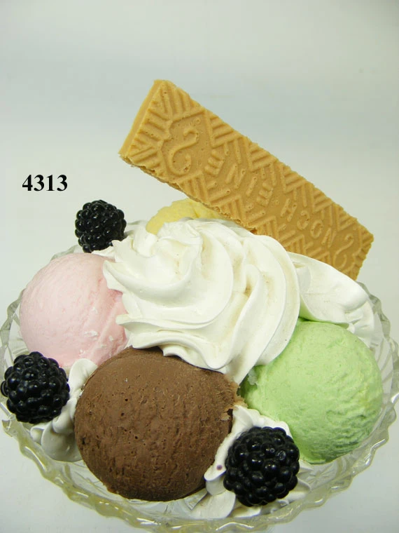 Produkt - Eiskugeln mit Sahne