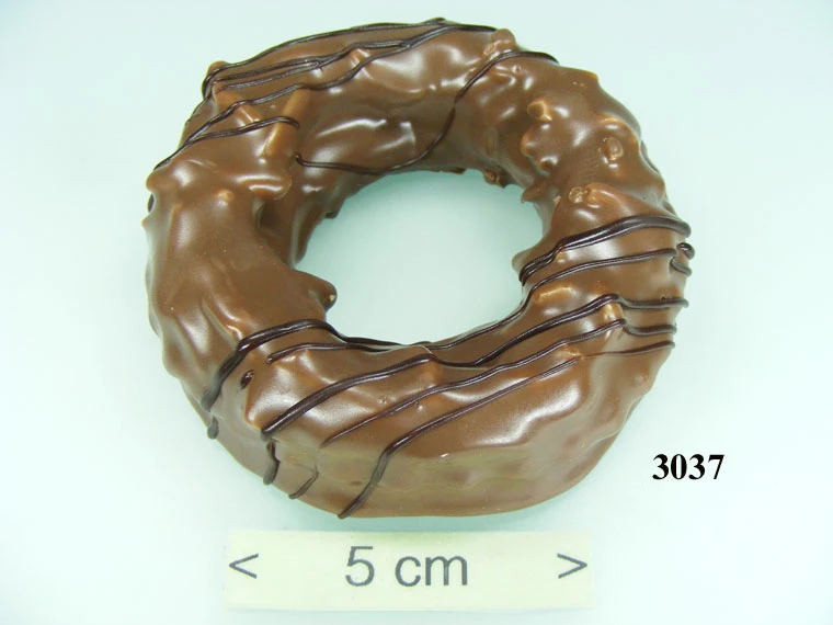 Produkt - Schoko-Mandel-Ring Attrappe zur Deko