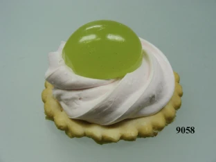 Kräcker mit Schinkenmus