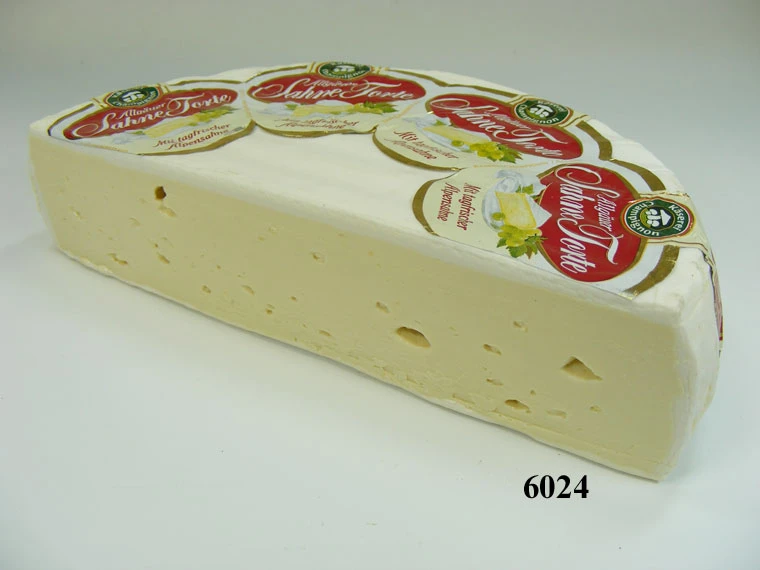Produkt - Allg. Sahnetorte Natur angeschn.