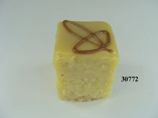 Petite four klein verziert