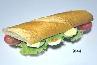 Baguette klein mit Camembert