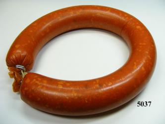 Lebensmittelattrappe Mettwurst-Ring groß 