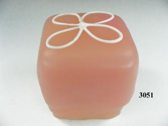 Petite four verziert 