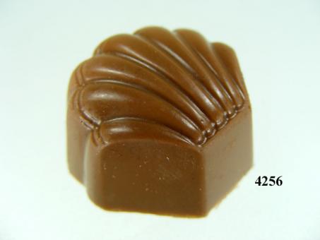 chocolate candy, light (3 pcs.) 