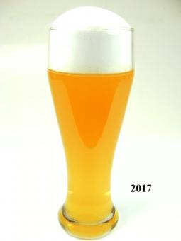 glass of wheat beer 0,3 l 