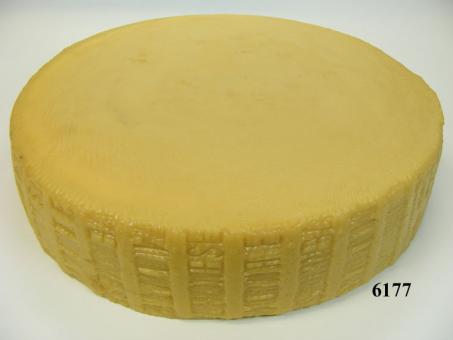 cheese Monte Veronese 1/1 