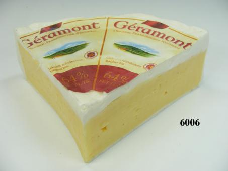 a piece of Géramont Classique 