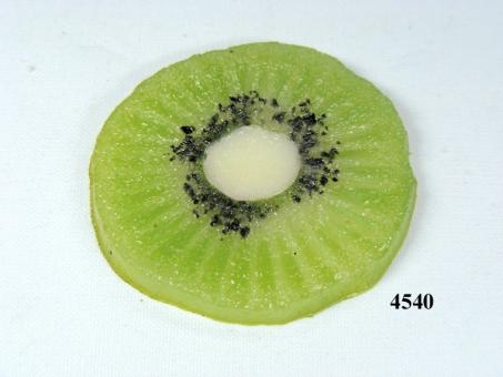 slice of kiwi completly 