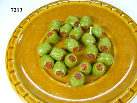 olives, filled, green 