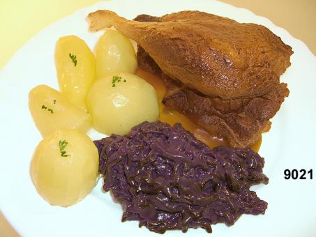 Ente mit Rotkraut (zusammenhängende Einheit) 