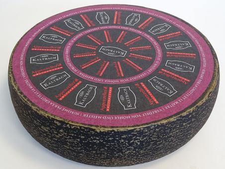 Käse ( volles Material) kann auch ohne oder mit eigenem Etikett versehen werden 